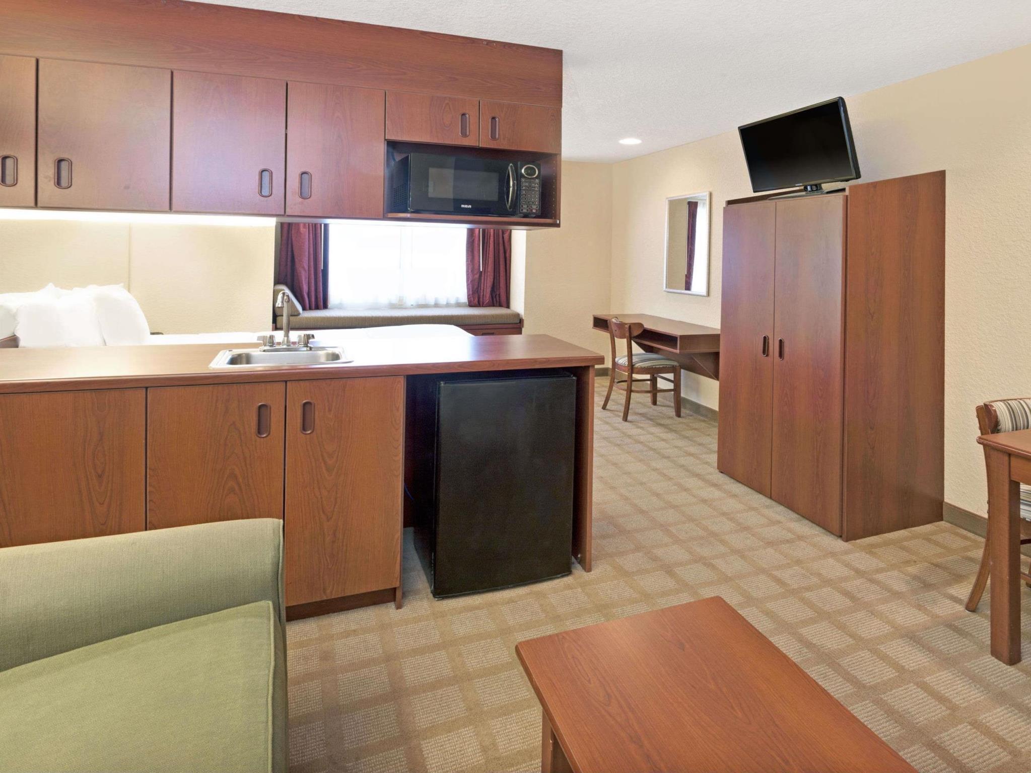 Microtel Inn & Suites By Wyndham Jasper Exterior photo
